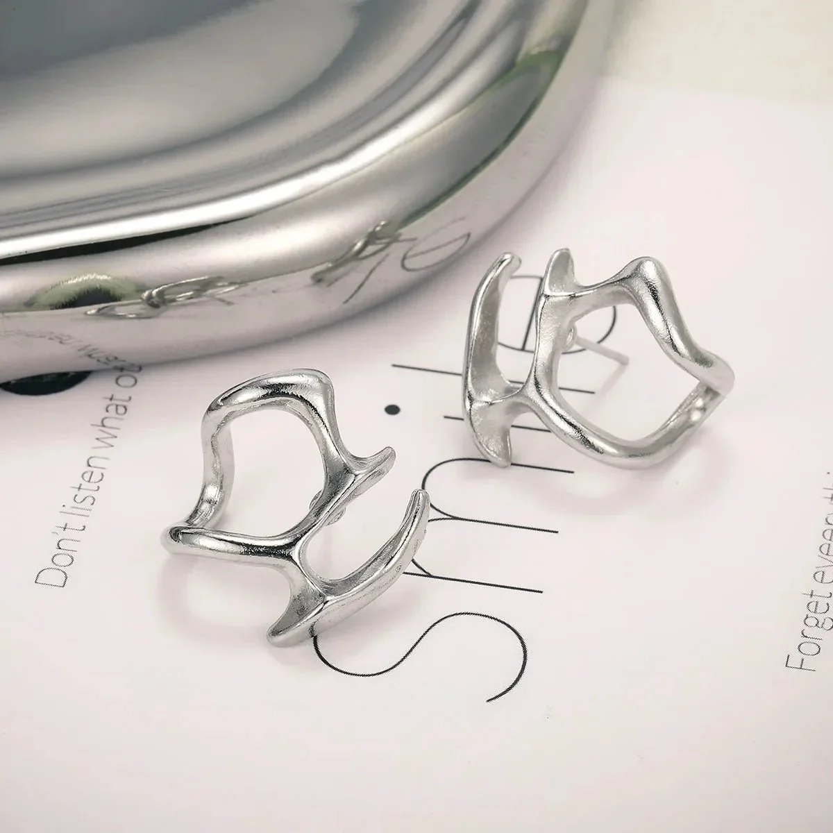 Boucle d'oreilles abstraite - Image 6