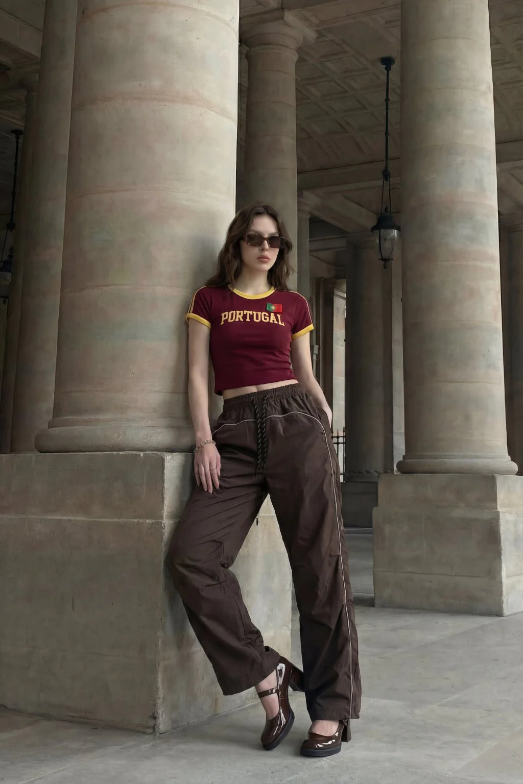 Pantalon parachute marron - Image 3
