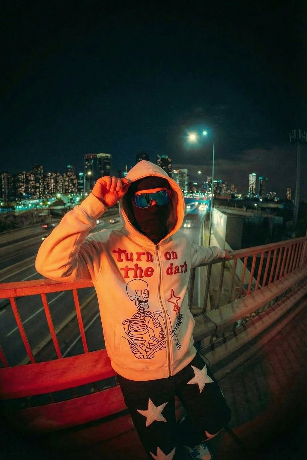 Skeleton sweater - Image 4